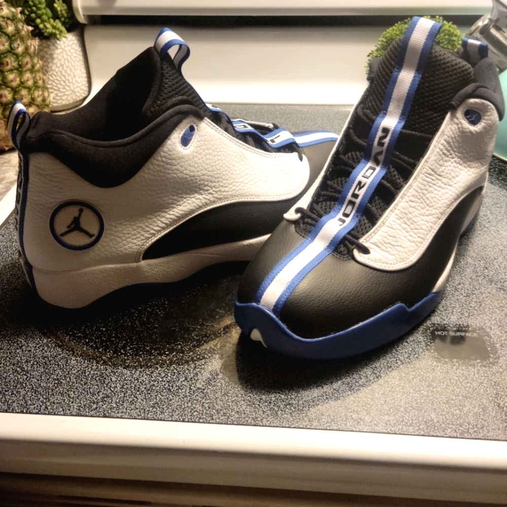JORDANS MENS SIZE 12